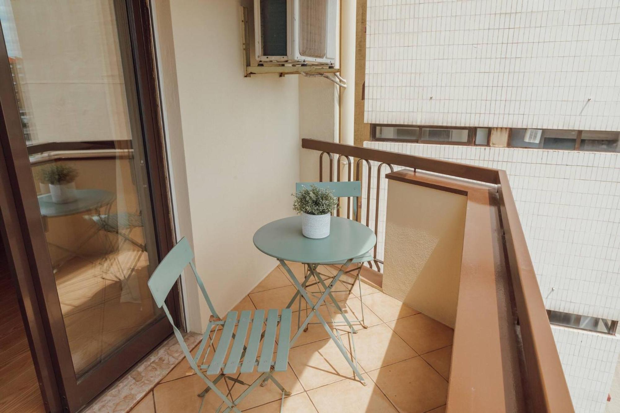 Bright Apartment By Hosty Porto Exterior photo